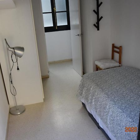 Apartamento muy bien situado en el centro de Cádiz y al lado de la playa Esterno foto