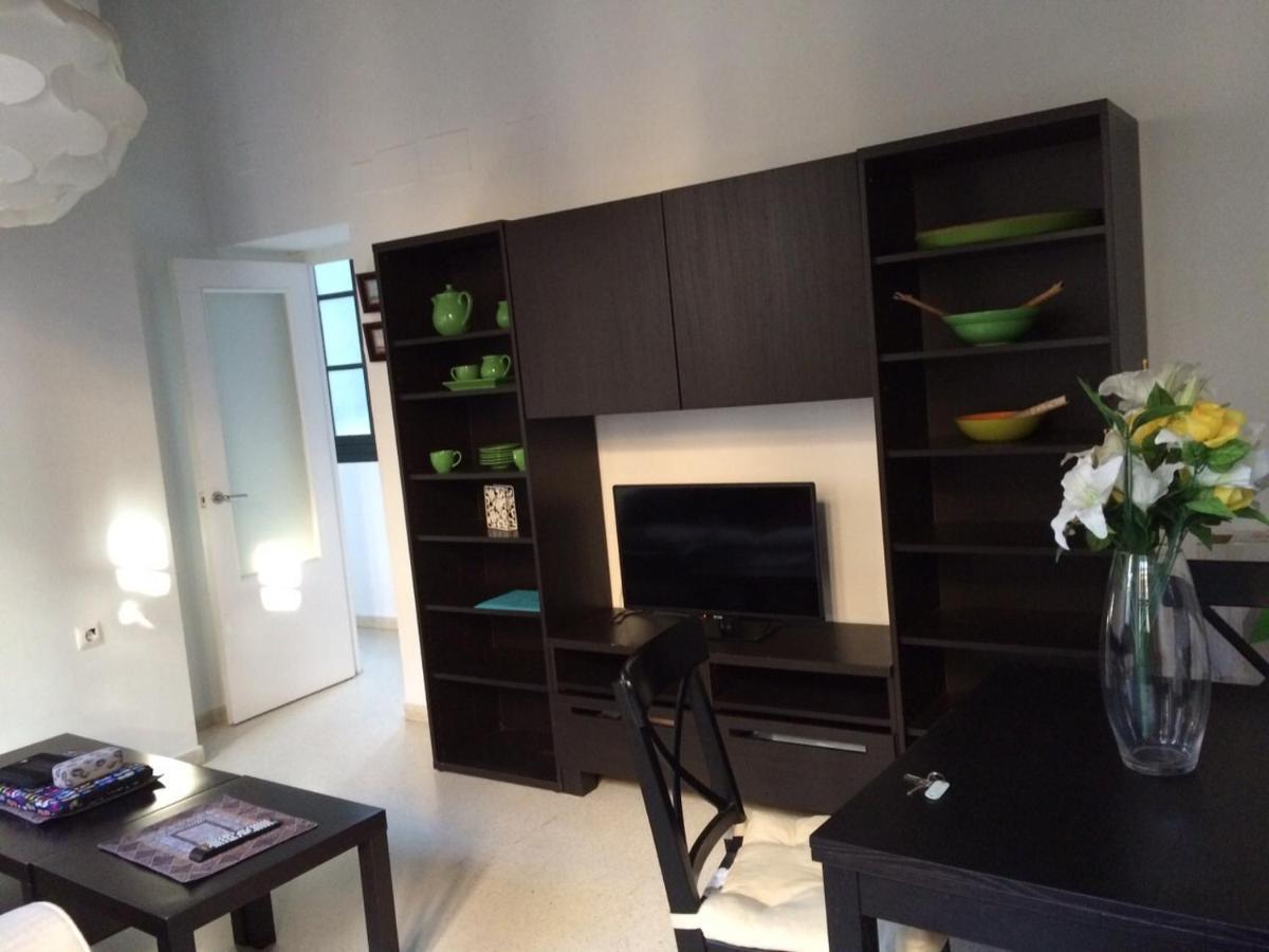 Apartamento muy bien situado en el centro de Cádiz y al lado de la playa Esterno foto