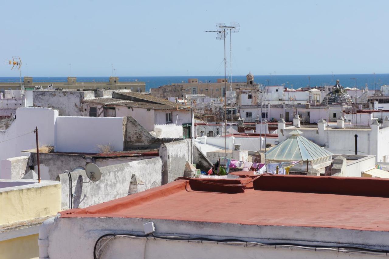 Apartamento muy bien situado en el centro de Cádiz y al lado de la playa Esterno foto