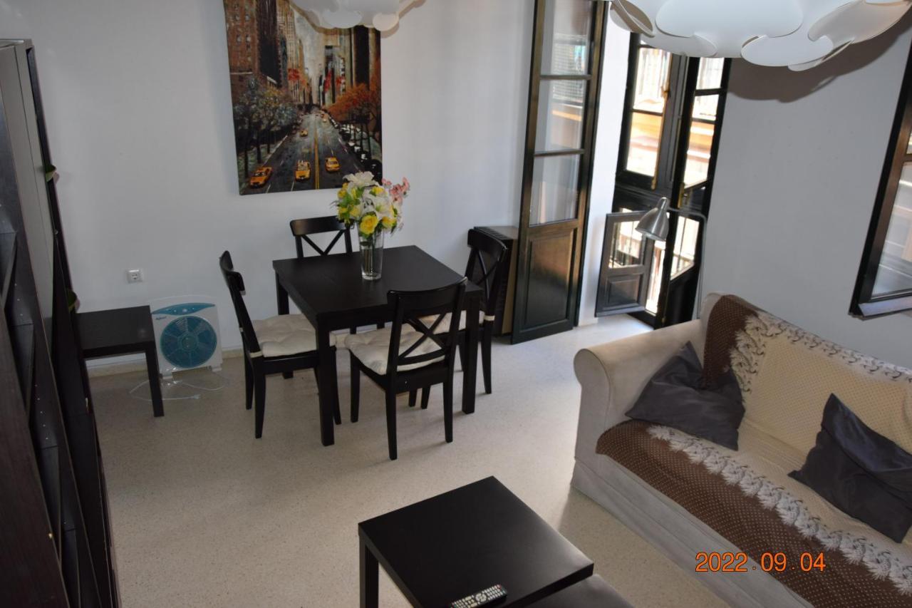 Apartamento muy bien situado en el centro de Cádiz y al lado de la playa Esterno foto