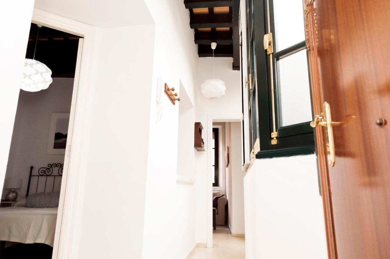 Apartamento muy bien situado en el centro de Cádiz y al lado de la playa Esterno foto